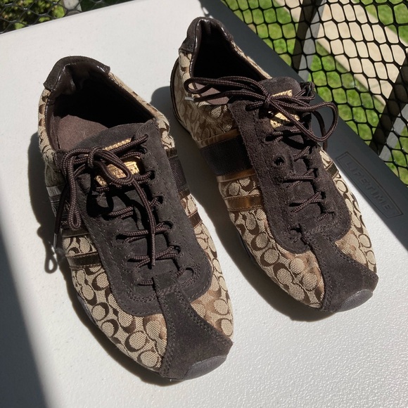Coach Remmona Tennis Shoe Sporty Sneakers Brown Signature Logo Print Brown Suede - Picture 17 of 17